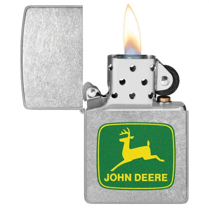 Zippo - John Deer Klassisk Logo - Street Chrome Lighter - Game-On.no